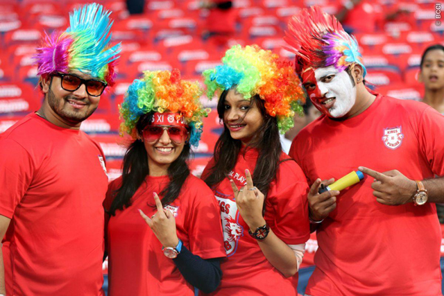 Fan enjoy match 10 of the Pepsi IPL 2015 (Indian Premier League) between The Kings XI Punjab and The Delhi Daredevils held at the MCA International Stadium in Pune, India on the 15th April 2015. Photo by: Sandeep Shetty / SPORTZPICS / IPL