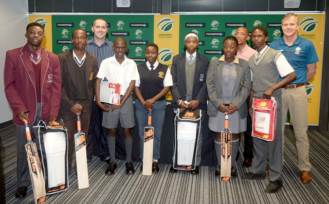 Gavin Sparg of New Balance South Africa (back left) and Corrie van Zyl (CSA General Manager: Cricket, back right) with some of the youngsters who received New Balance Kit at their respective national youth tournaments. Photo courtesy of Gallo Images